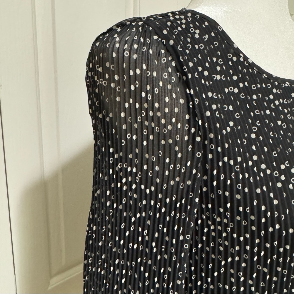 Max Studio Polka Dot Pleated Blouse XS Sheer Bell Sleeves - Picture 16 of 16